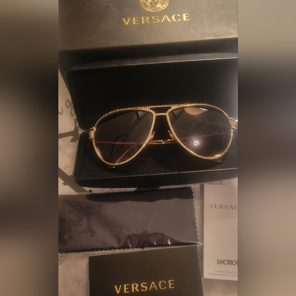 Authentic Versace Sunglasses - Picture 3 of 9